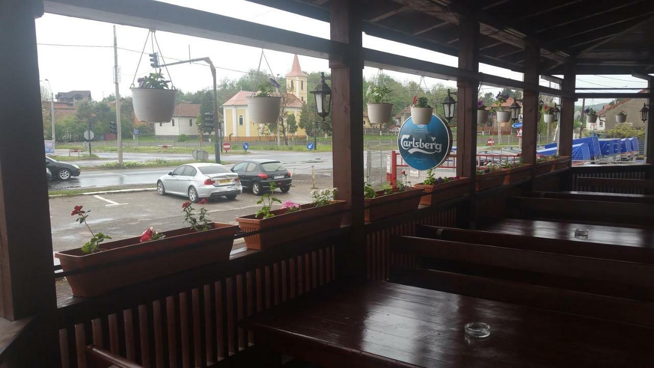 ديفا Motel Restaurant Lowe المظهر الخارجي الصورة