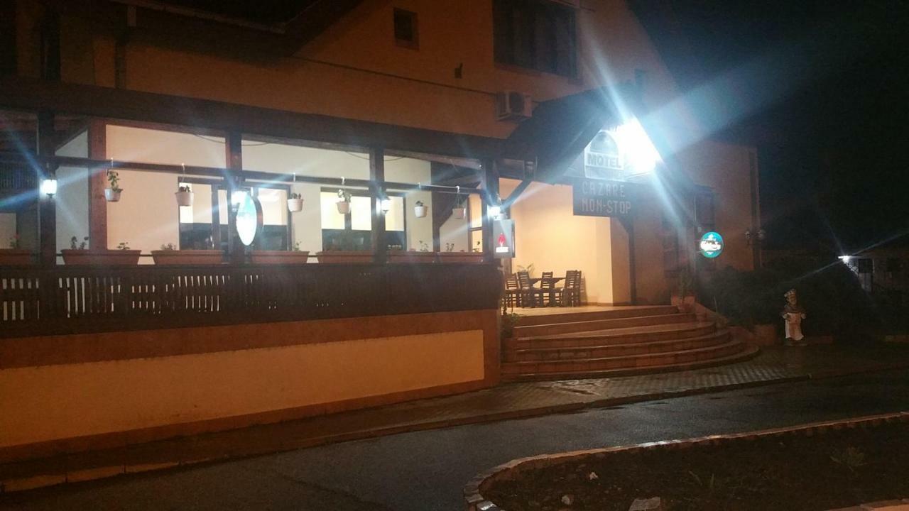 ديفا Motel Restaurant Lowe المظهر الخارجي الصورة