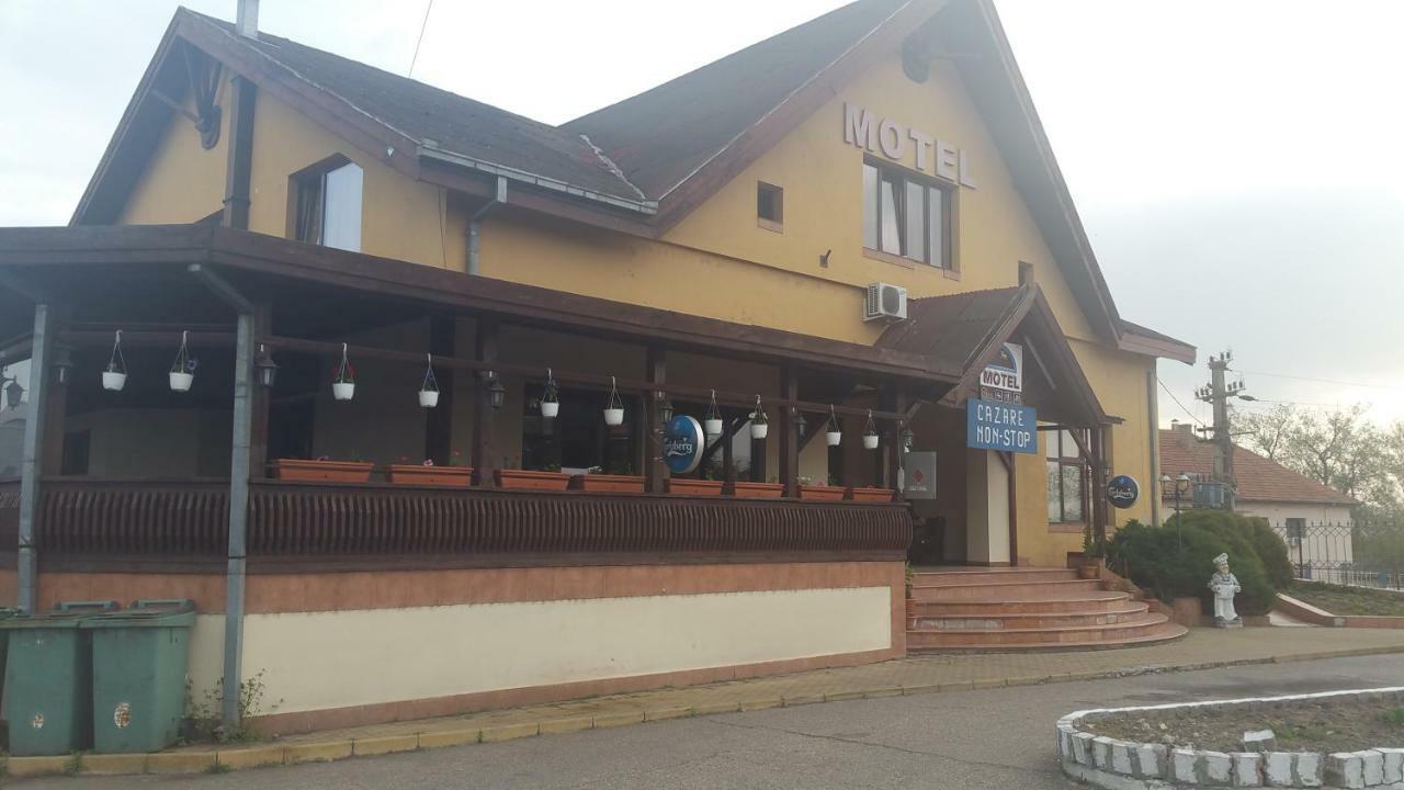ديفا Motel Restaurant Lowe المظهر الخارجي الصورة
